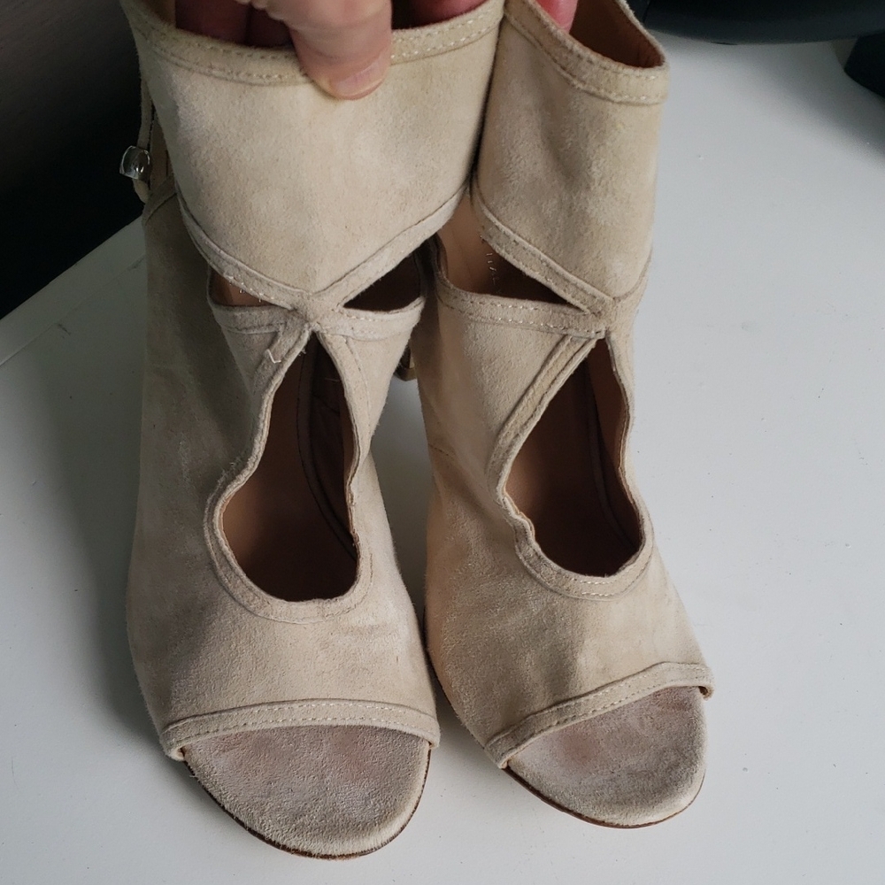 Chic Beige Women's Peep-Toe Heels